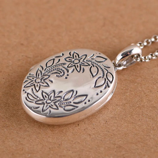 925 Sterling Silver Photo Locket Necklace – Vintage Keepsake Jewelry